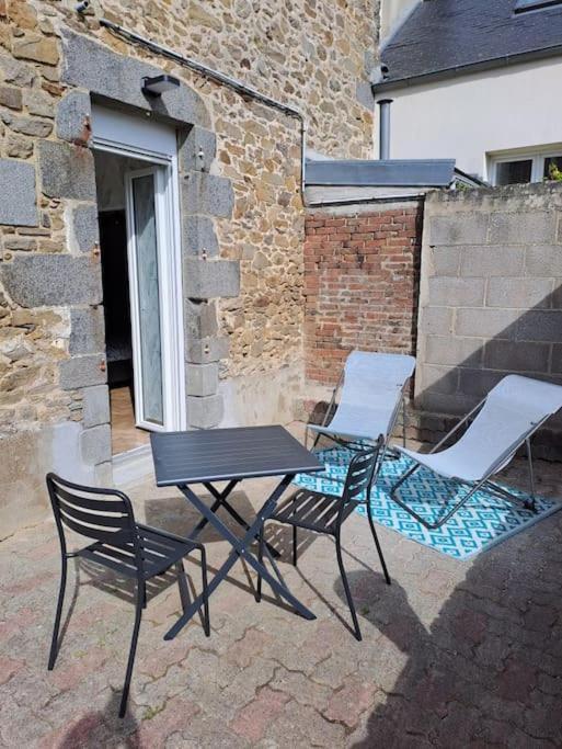 Chez Beatrice Apartamento Saint-Jouan-des-Guérets Exterior foto